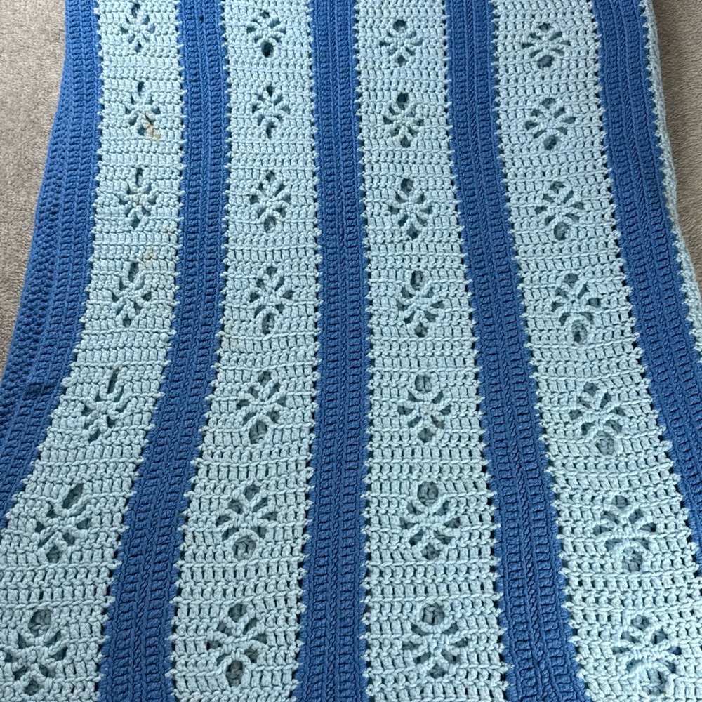 Crochet Afghan Blanket Throw Handmade Granny Purple 65x46 Chevron Floral Design